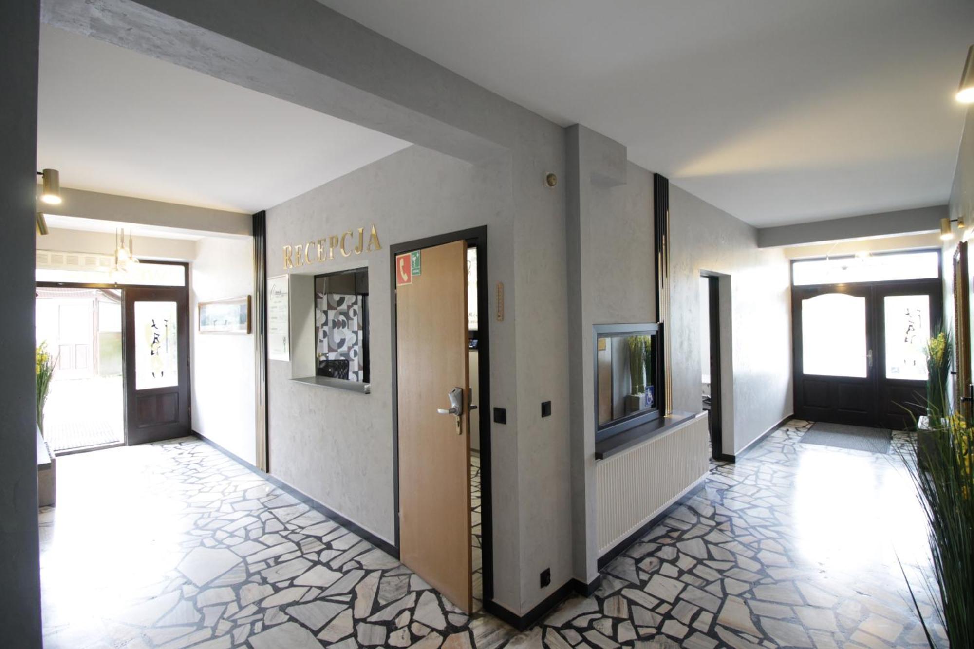 Motel Na Zbojeckiej Skawa Экстерьер фото